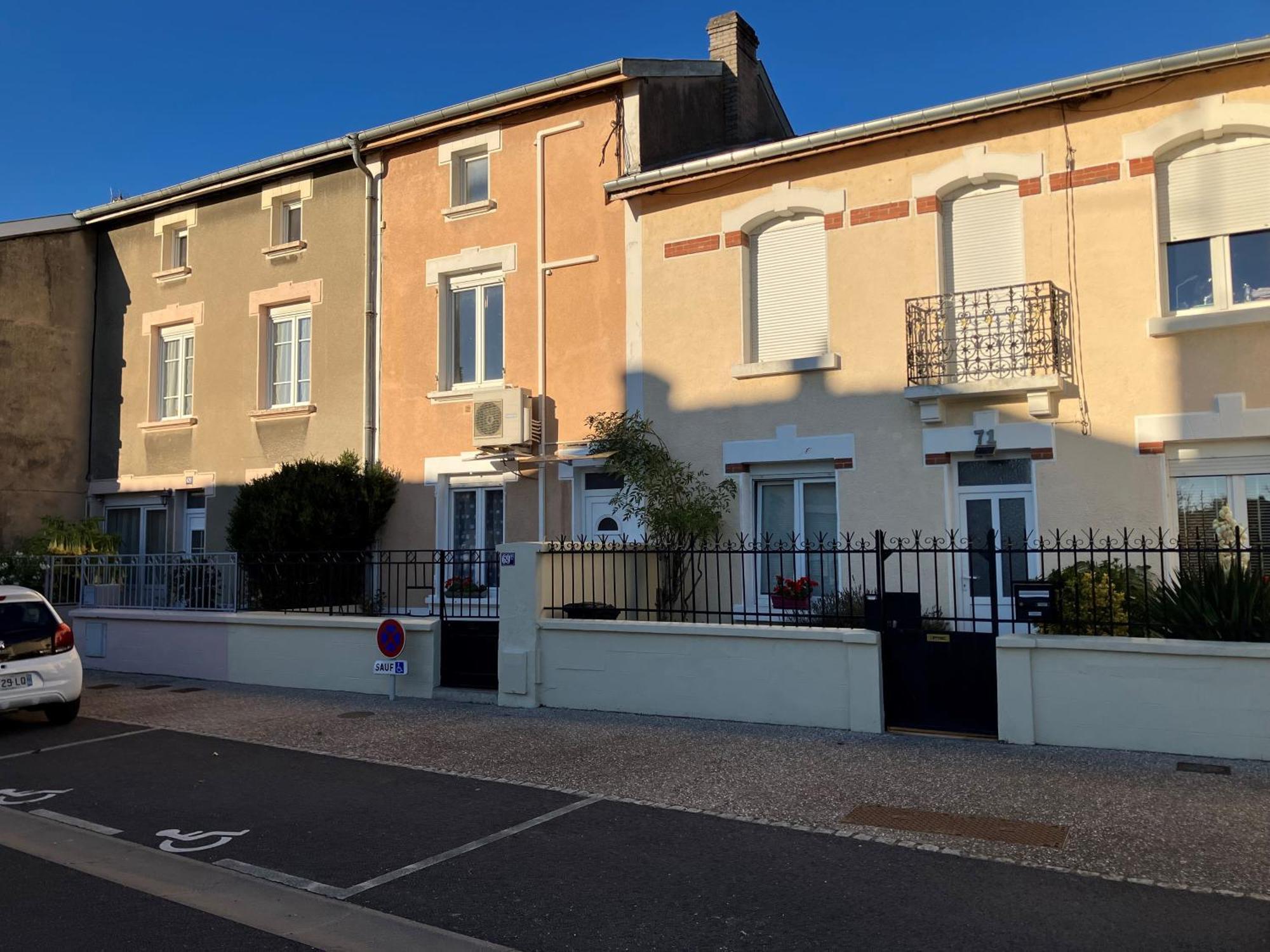 Jolie, Cozy, Confortable Maison De Ville Au Calme A 5Min Du Centre De Verdun, Parking Devant La Maison Belleville-Sur-Meuse Buitenkant foto